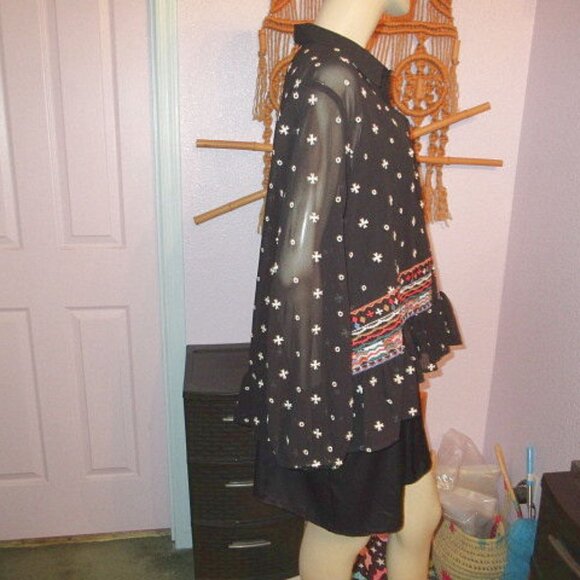 Vintage Y2K Sheer Mesh Embroidered Tunic Top Size XL Button Up Ruffle Whimsigoth - Picture 9 of 14